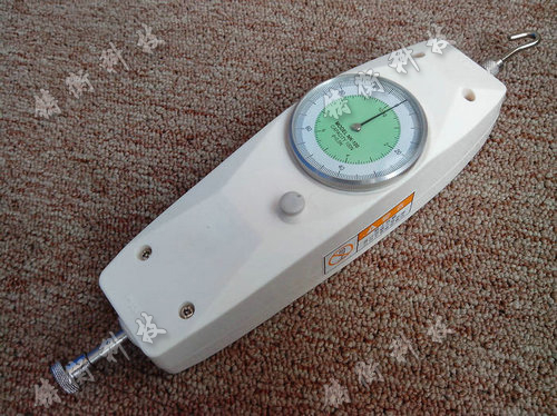 �����y���x